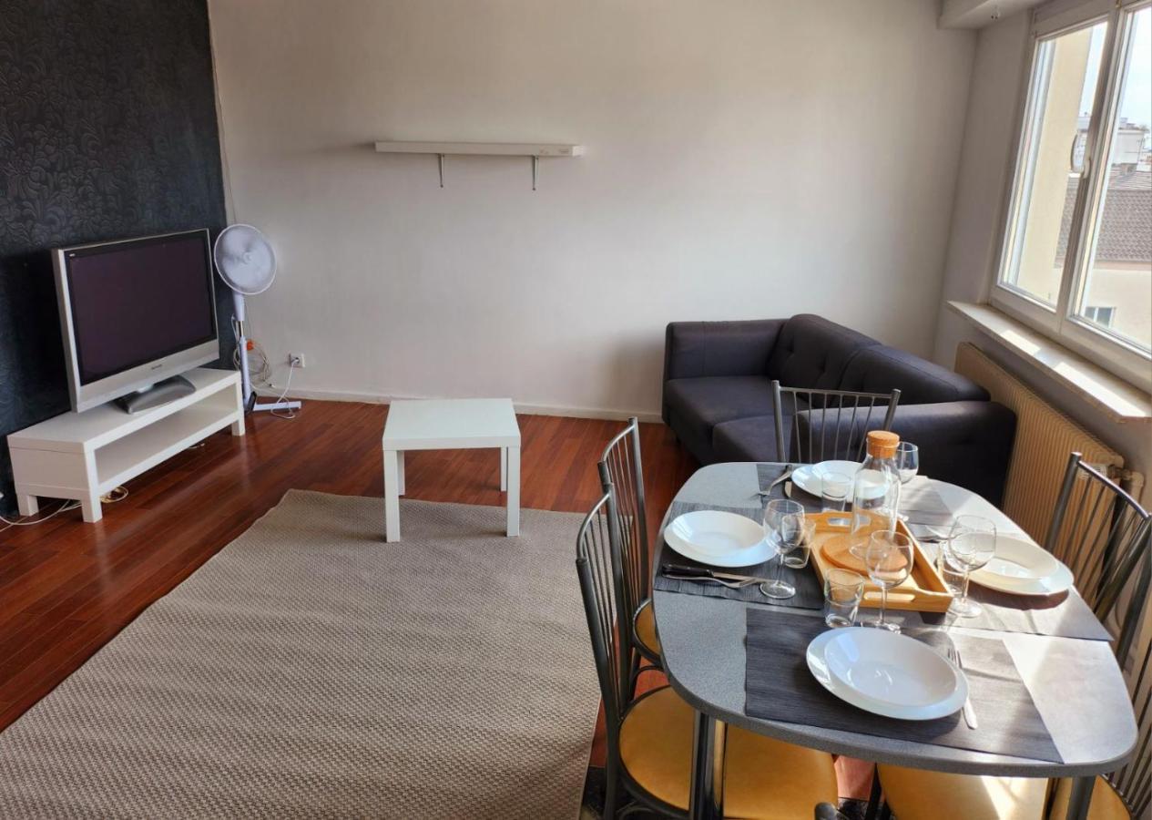 T3 Lumineux Avec Parking Prive Apartment Strasbourg Luaran gambar